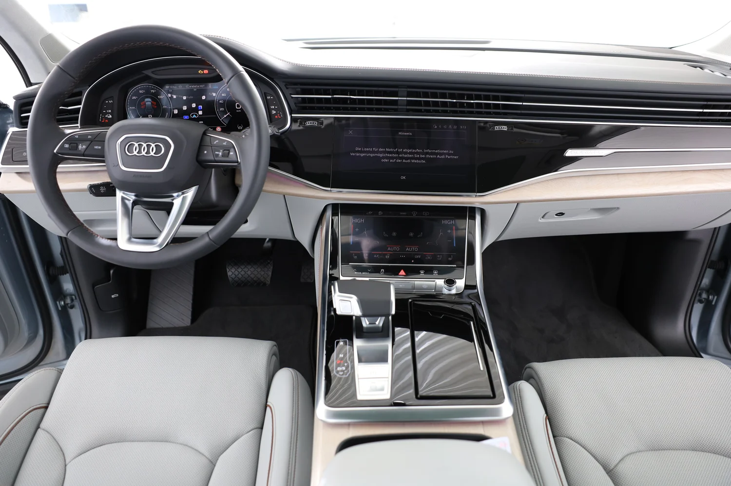 Bild eines Audi Q7 55 TFSI e quattro S line 290 kW