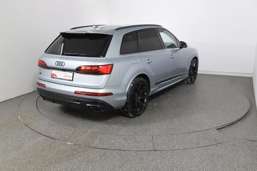 Bild eines Audi Q7 55 TFSI e quattro S line 290 kW