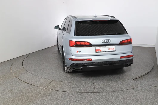 Bild eines Audi Q7 55 TFSI e quattro S line 290 kW