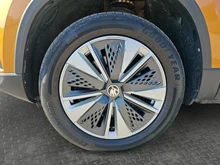 Škoda Karoq Style TSI DSG ACT in Phoenix-Orange M.