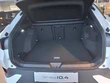VW ID.4 GTX 4MOTION 250 kW Business -77 kWh in Gletscherweiß Metallic Dach schwarz