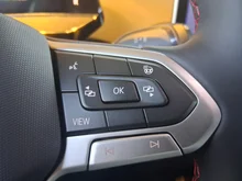 VW ID.4 GTX 4MOTION 250 kW Business -77 kWh in Gletscherweiß Metallic Dach schwarz