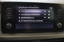 Škoda Kamiq Ambition TSI in BRILLIANT-SILBER METALLIC