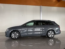 VW Golf Variant Life mHeV TSI DSG in B0 Delfingrau Metallic