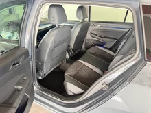 VW Golf Variant Life mHeV TSI DSG in B0 Delfingrau Metallic