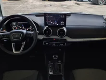 Audi Q2 35 TDI advanced in N8 Tausilber Metallic