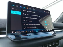 VW T-Roc R-Line eTSI DSG in Grenadillschwarz Metallic