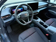 CUPRA Raval PLUS 37 kWh 99 kW/135 PS in Magnet-Grau Metallic
