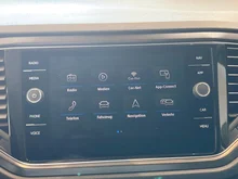VW T-Roc Design TSI ACT DSG in Urano Grau