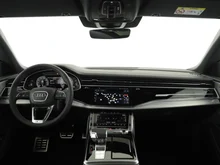Audi Q8 e-hybrid quattro 360 kW in Mythosschwarz Metallic