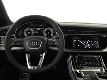 Audi Q8 e-hybrid quattro 360 kW in Mythosschwarz Metallic