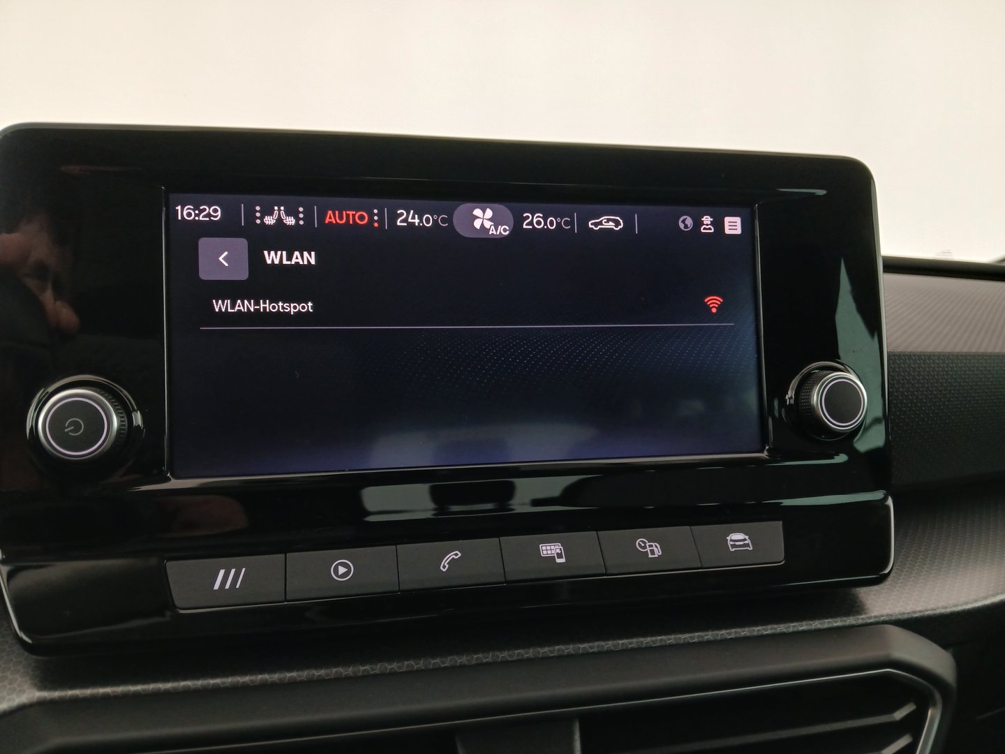 SEAT Leon SP Kombi Austria Edition 1.0TSI 110 | Bild 26 von 32