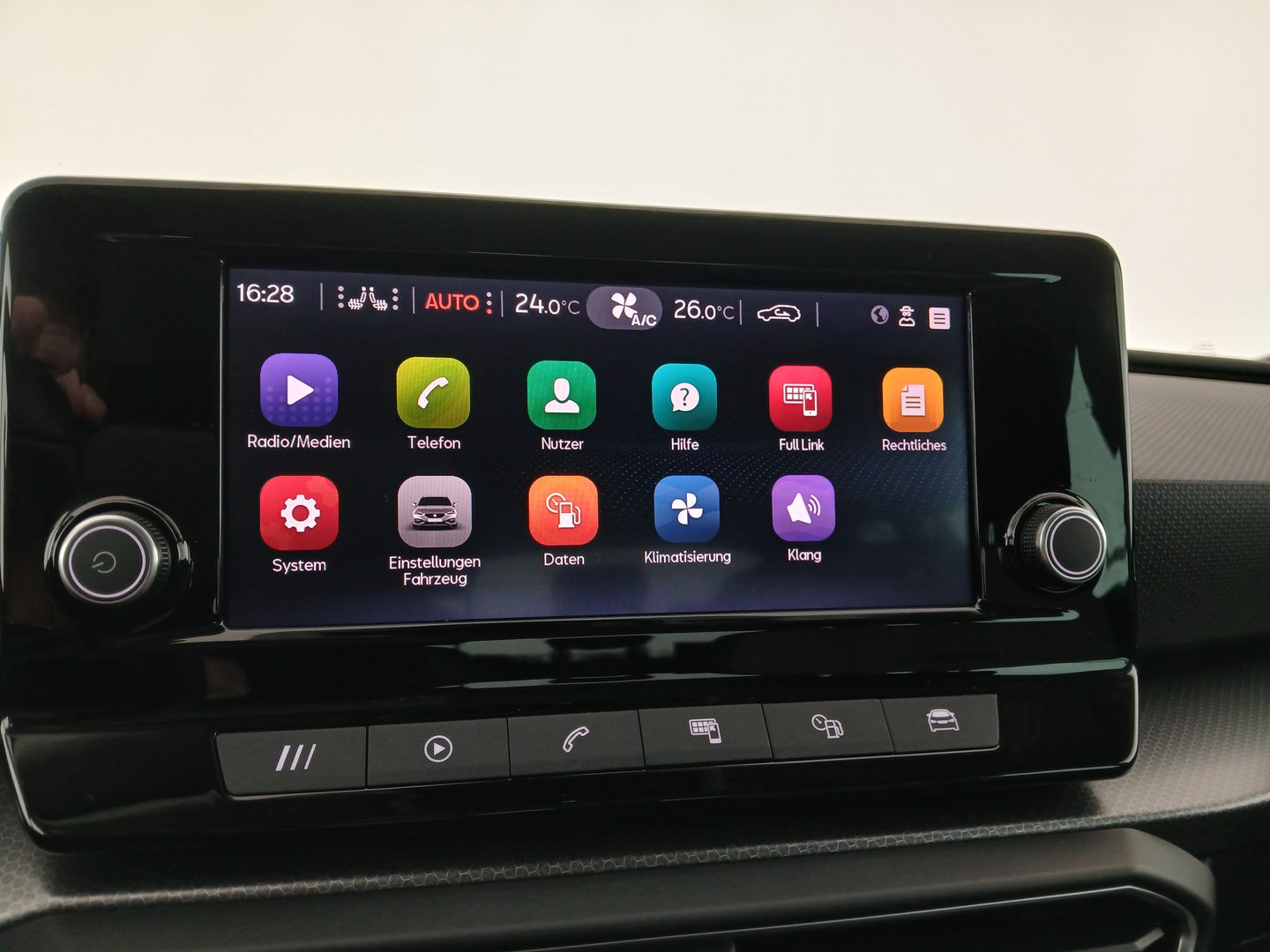 SEAT Leon SP Kombi Austria Edition 1.0TSI 110 | Bild 19 von 32