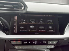 Audi A3 Sportback 30 TFSI in Pfeilgrau Perleffekt