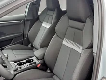 Audi A3 Sportback 30 TFSI in Pfeilgrau Perleffekt