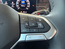 VW Tiguan Friends eTSI DSG in Grenadillschwarz Metallic