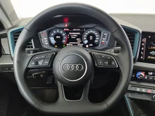 Thumbnail-Foto von Fahrzeug