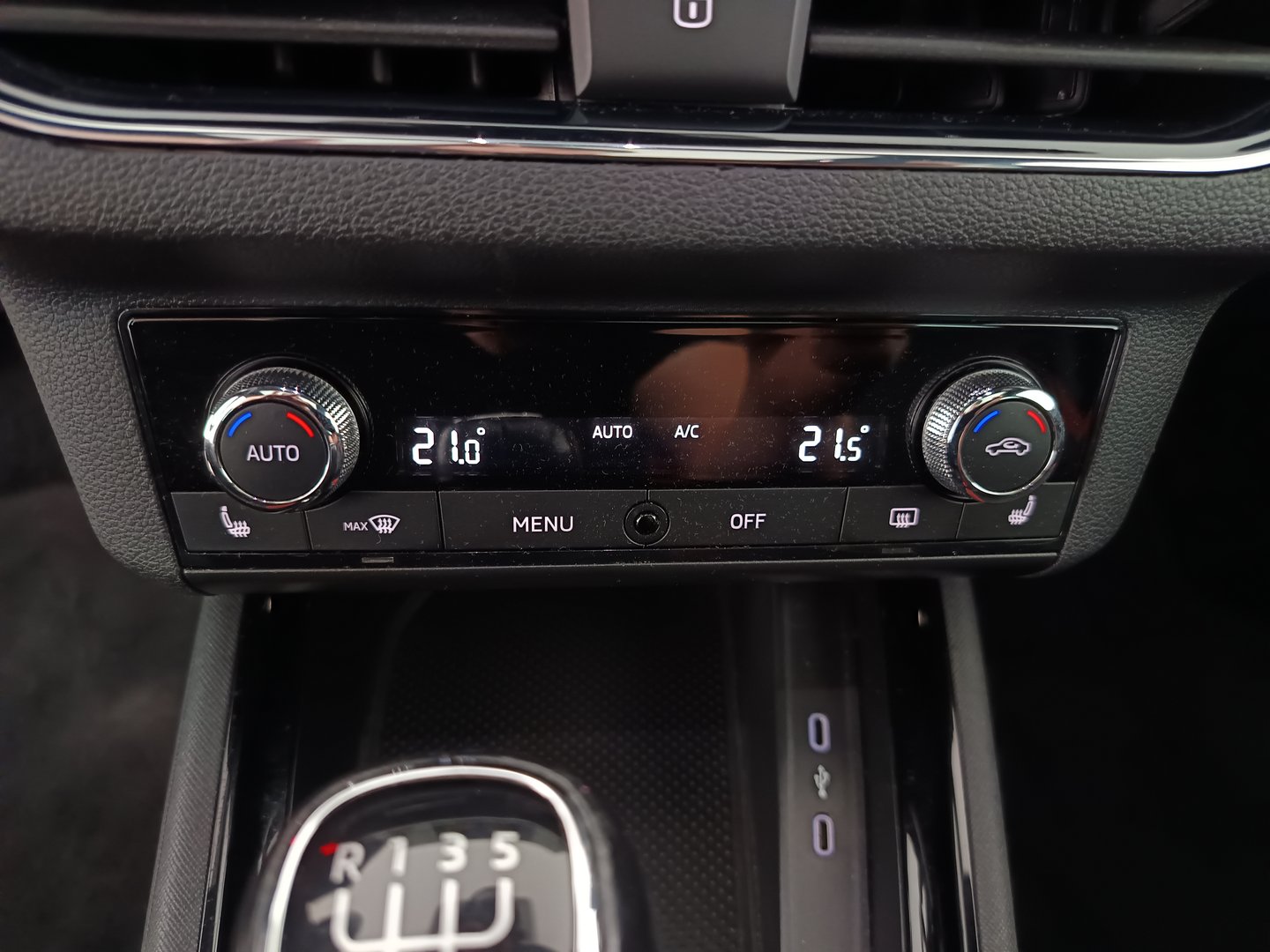 Škoda SCALA MONTE CARLO TSI | Bild 26 von 31