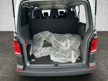 VW Transporter Kombi LR TDI 4MOTION in Reflexsilber Metallic