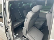 VW Transporter Kombi LR TDI 4MOTION in Reflexsilber Metallic