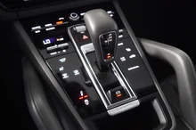 Porsche Cayenne E-Hybrid Platinum Edition in SCHWARZ