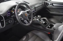 Porsche Cayenne E-Hybrid Platinum Edition in SCHWARZ