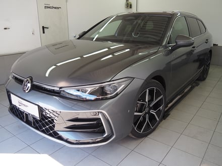 VW Passat Variant R-Line TDI 4MOTION DSG