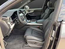Audi Q8 50 TDI quattro in Daytonagrau Perleffekt