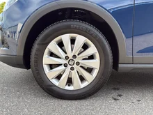 SEAT Arona in 95 Blau "Mediterraneo"