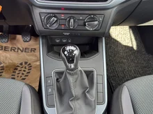 SEAT Arona in 95 Blau "Mediterraneo"