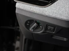 Škoda Kamiq Selection TSI in Black-Magic Perleffekt