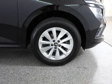 Škoda Kamiq Selection TSI in Black-Magic Perleffekt