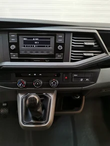 VW Transporter Kombi TDI in Candyweiß