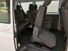 VW Transporter Kombi TDI in Candyweiß