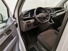 VW Transporter Kombi TDI in Candyweiß