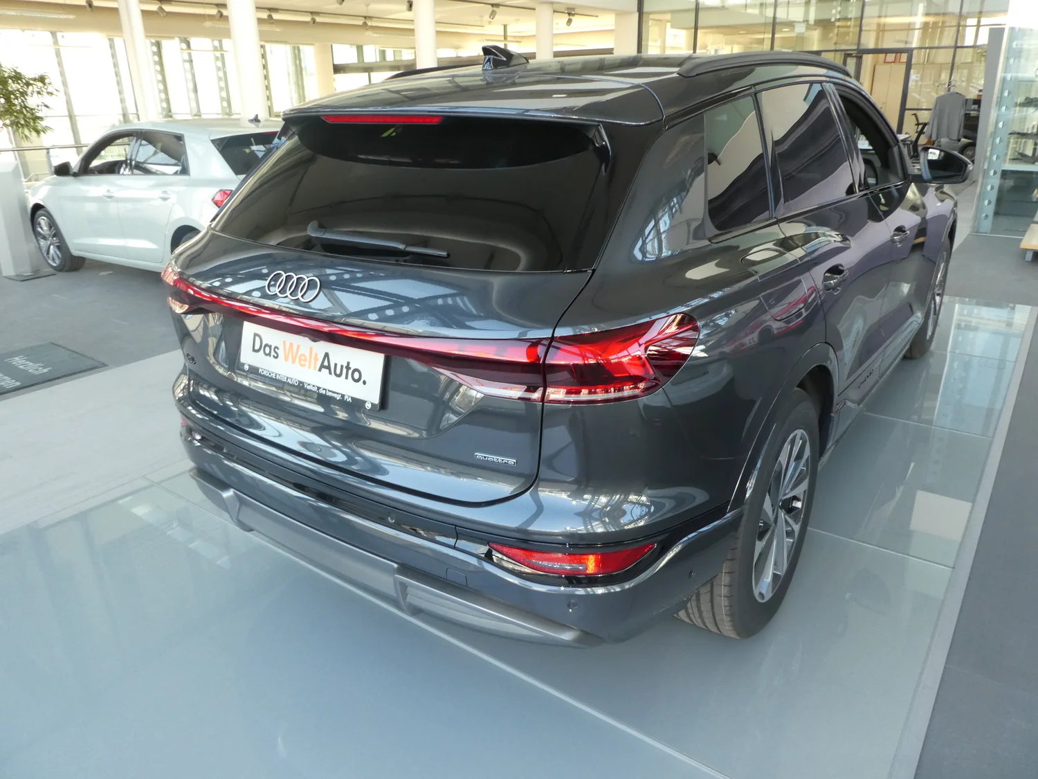 Bild eines Audi Q6 e-tron quattro