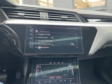 Audi e-tron S 370 kW in Daytonagrau perleffekt
