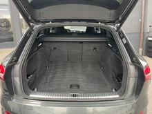 Audi e-tron S 370 kW in Daytonagrau perleffekt