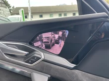 Audi e-tron S 370 kW in Daytonagrau perleffekt