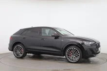 Audi Q8 50 TDI quattro in Mythosschwarz Metallic