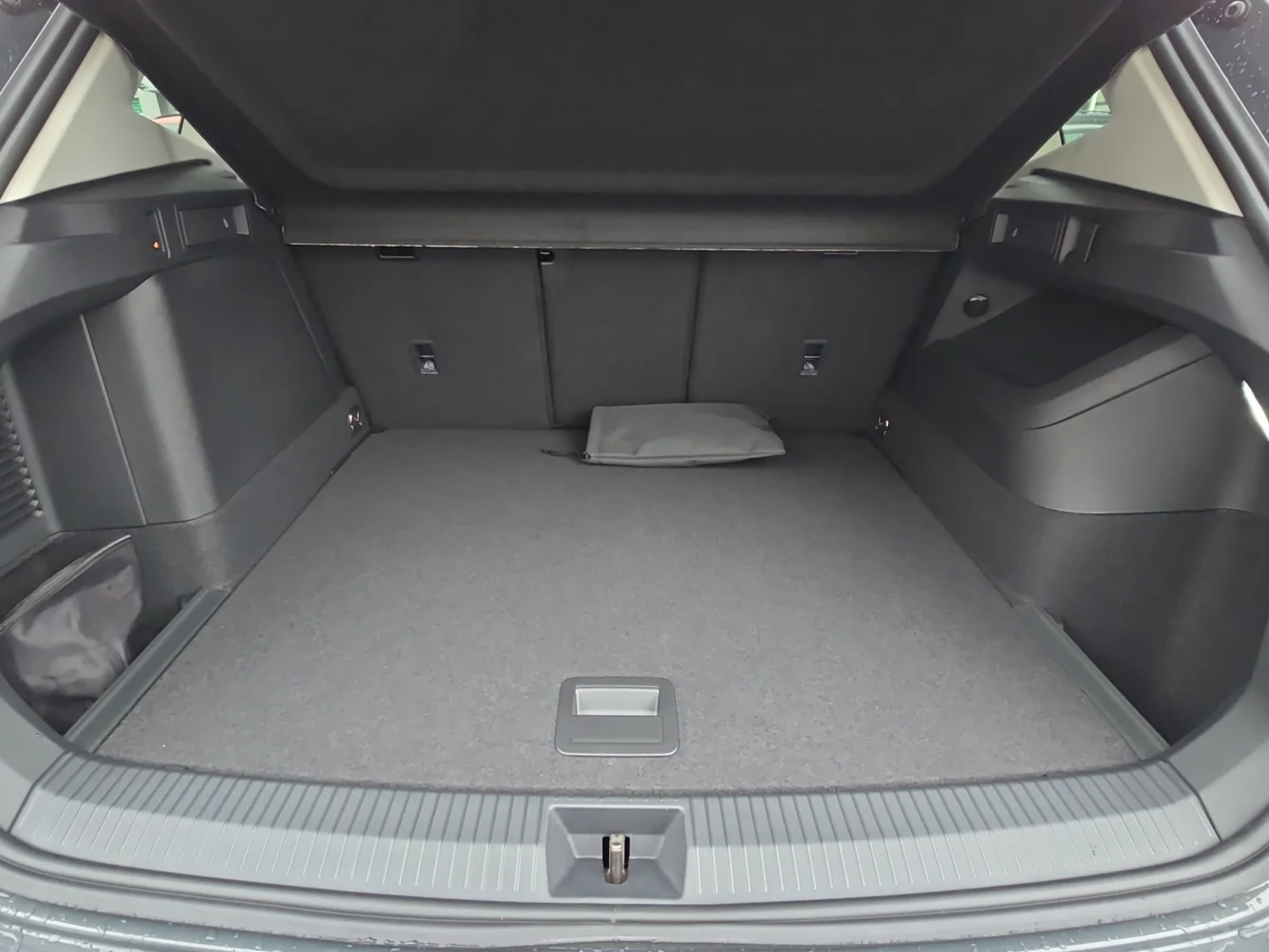 Bild eines VW Tiguan Friends eHybrid DSG 150 kW