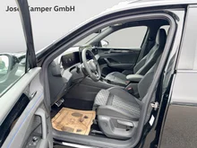 VW Tiguan Sport eHybrid DSG 150 kW in Grenadillschwarz Metallic