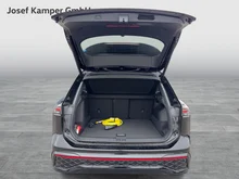 VW Tiguan Sport eHybrid DSG 150 kW in Grenadillschwarz Metallic