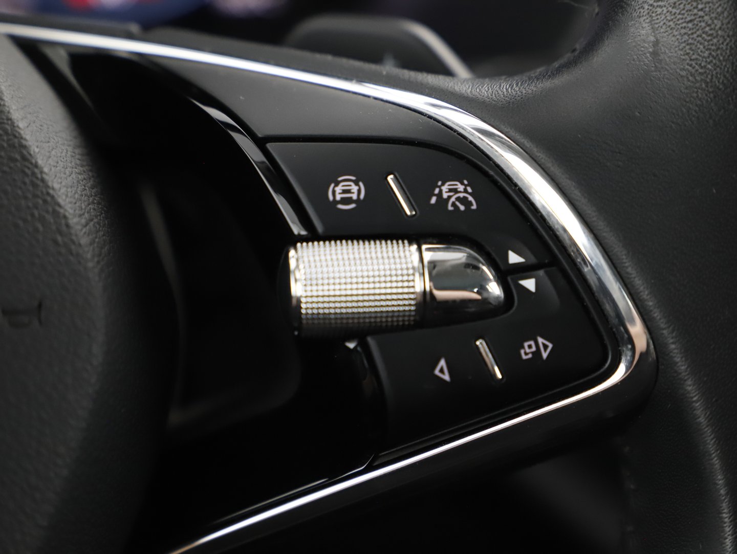 Škoda OCTAVIA Combi Ambition TDI DSG | Bild 12 von 23