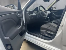 Škoda Kamiq Selection TSI DSG in Moon-Weiß Metallic