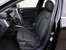 Audi A3 allstreet 35 TFSI in 0E Mythosschwarz Metallic
