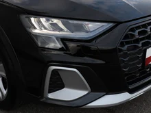 Audi A3 allstreet 35 TFSI in 0E Mythosschwarz Metallic