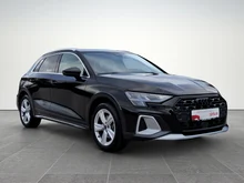 Audi A3 allstreet 35 TFSI in 0E Mythosschwarz Metallic