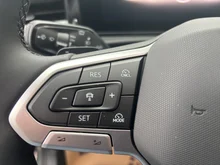 VW T-Roc Style eTSI DSG in Wolf Grey