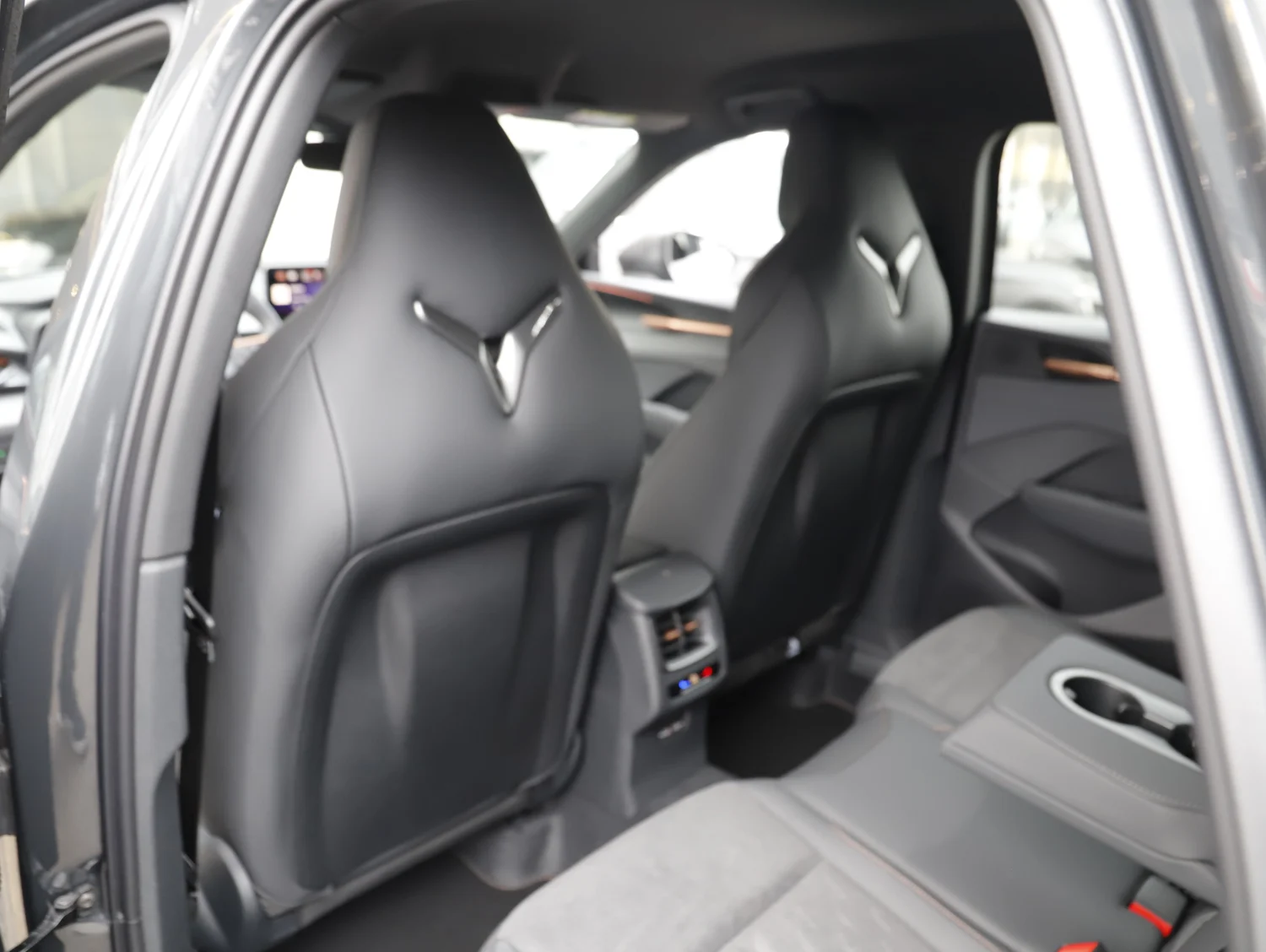 Bild eines CUPRA Terramar 1.5 e-TSI 150 PS DSG